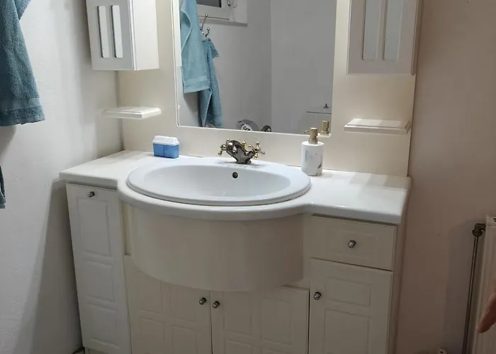 Helen's House In Loutra Casa de Férias *