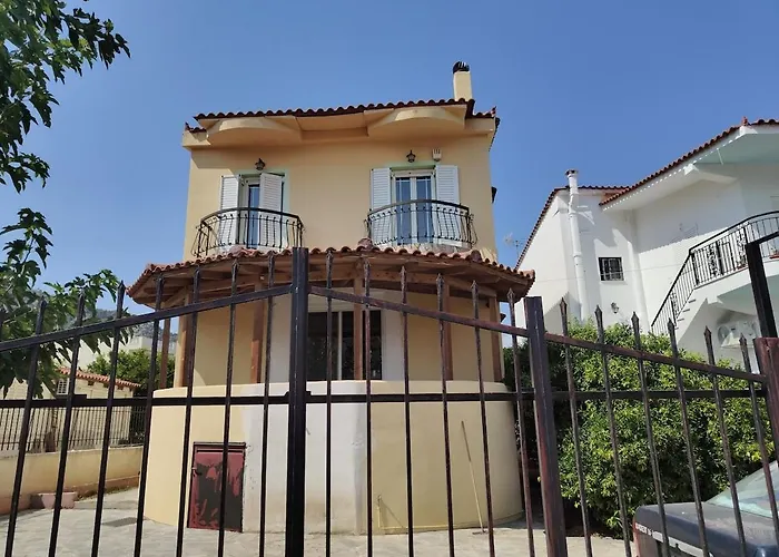 Helen's House In Loutra * Corinth